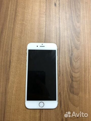 Телефон iPhone