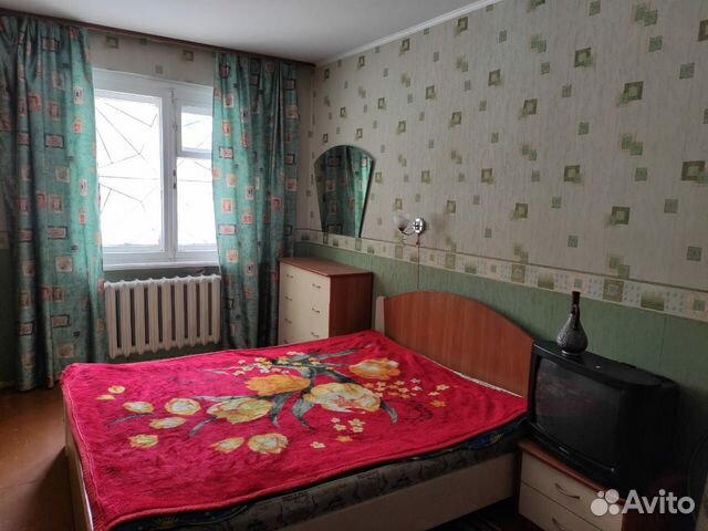 2х спальная кровать и прикроватная тумбочка 2х спальная кровать и прикроватная тумбочка