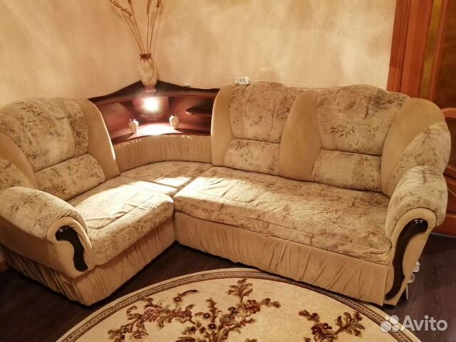 Продам угловой диван с креслом