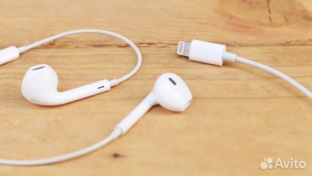Наушники Apple EarPods (Lightning)