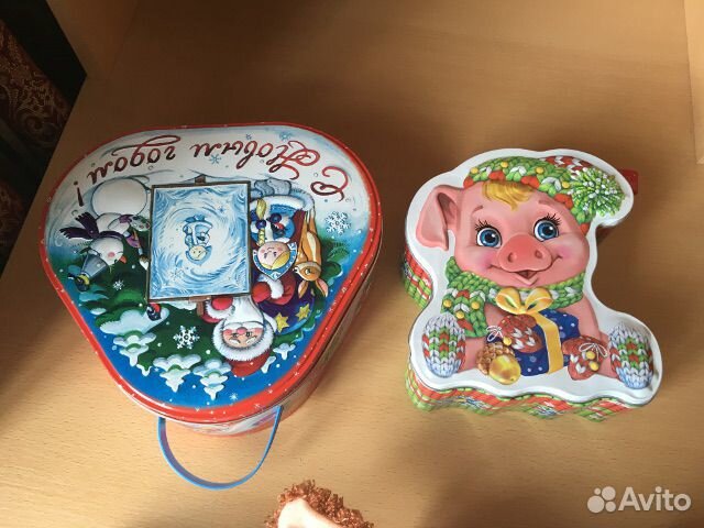 Коробки от новогодних подарков