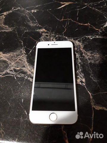 Телефон iPhone