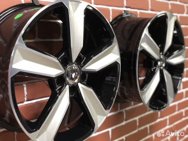 Диски Audi A5 R18 Volkswagen Tiguan 5.112 Диски Audi A5 R18 Volkswagen Tiguan 5.112
