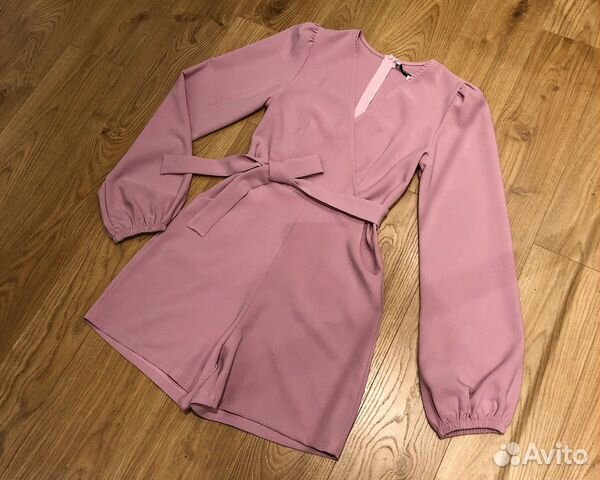 Комбинезон с шортами 42/44 новый Комбинезон с шортами 42/44 новый