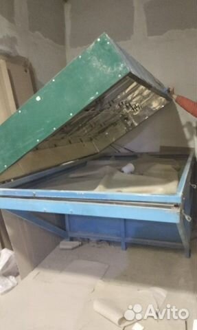 Membrane vacuum press