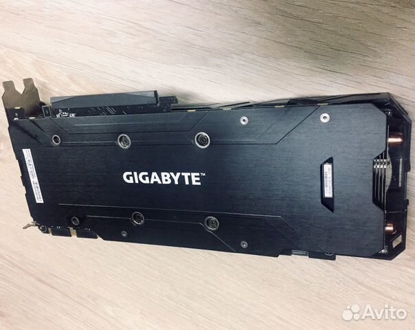 Видеокарта Gigabyte GTX 1070 8G Видеокарта Gigabyte GTX 1070 8G