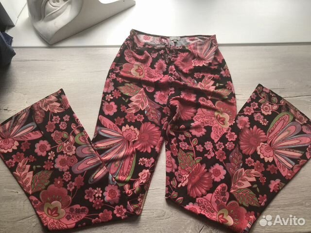 Комплект брюки спорт Naf Nafтоп новый Mango