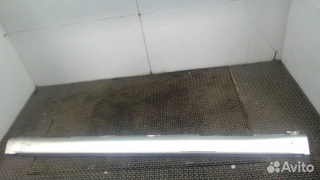 Накладка декоративная (на порог) правая Toyota Cor