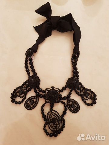 Колье из бусин Колье из бусин
