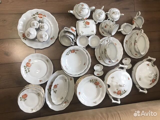 Сервиз столовый и чайный. Винтаж. Не полный на 12
