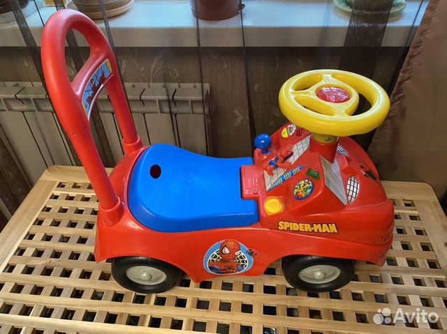 Машинка-каталка