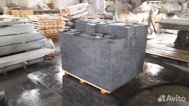 Плита красная гранитная, термообработанная Плита красная гранитная, термообработанная