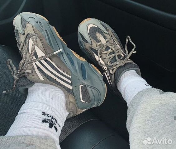 Кроссовки Adidas Yeezy Boost 700 Gray
