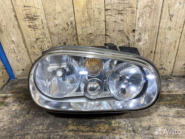 Фара передняя правая Volkswagen Golf 4 140855 Фара передняя правая Volkswagen Golf 4 140855