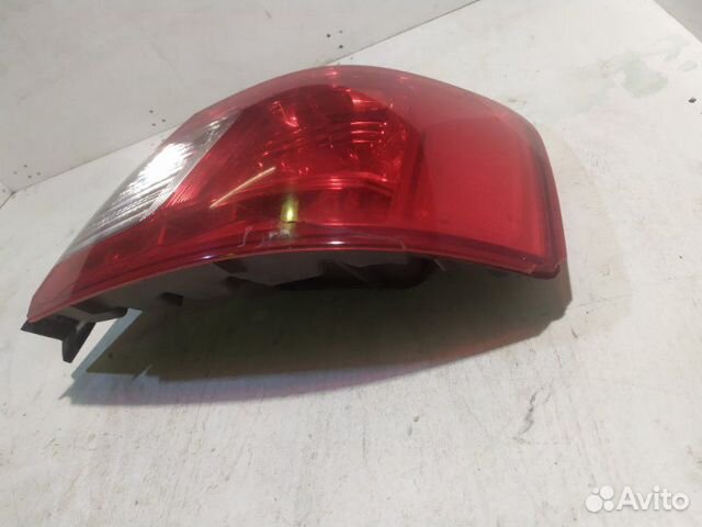 Фонарь задний задний правый Mitsubishi Galant DM