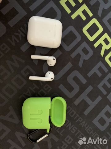 Airpods (Original) Airpods (Original)