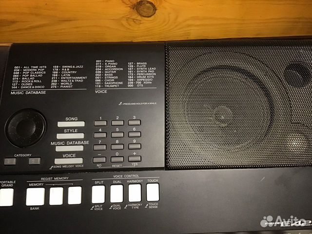 Синтезатор Yamaha PSR-E423 Синтезатор Yamaha PSR-E423