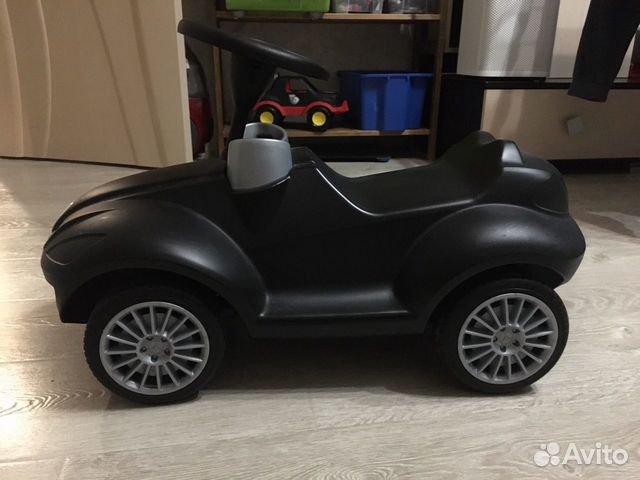 Машинка-каталка Мерседес