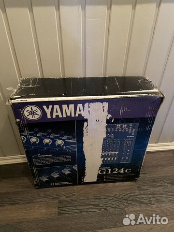 Микшерный пульт Yamaha MG124C Микшерный пульт Yamaha MG124C