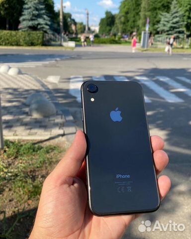 Телефон iPhone XR 64Gb б/у (витрина) HH/F