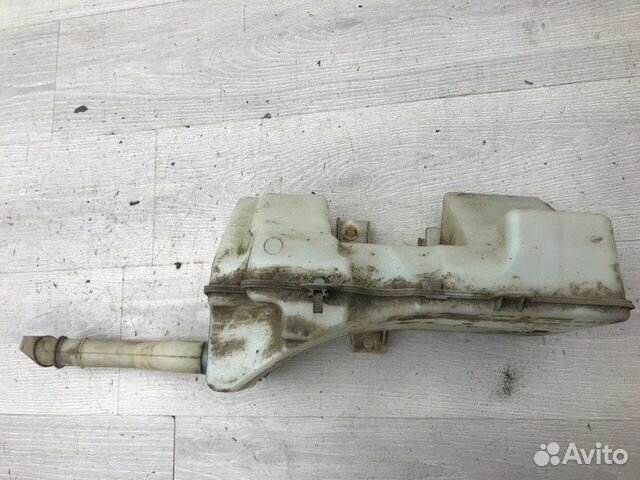 Бачок омывателя Mitsubishi Colt Z34A 4A90 2008 Бачок омывателя Mitsubishi Colt Z34A 4A90 2008