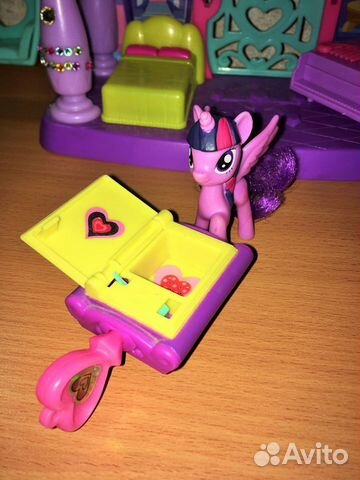 Замок My Little Pony с с пони и аксессуарами Замок My Little Pony с с пони и аксессуарами