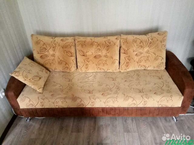 Диван