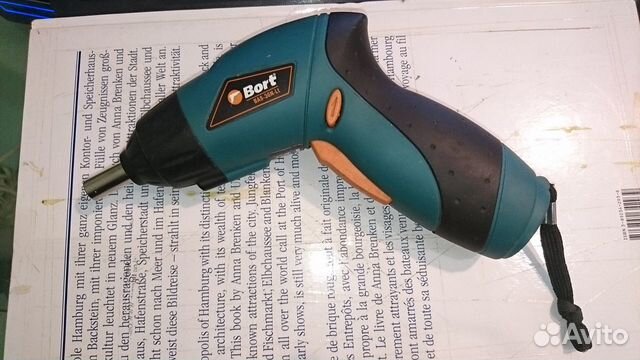 Аккумуляторная отвертка Bort BAS-36N-Li