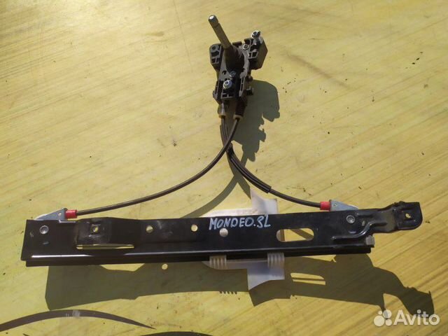 Стеклоподъемник механический задний левый Ford