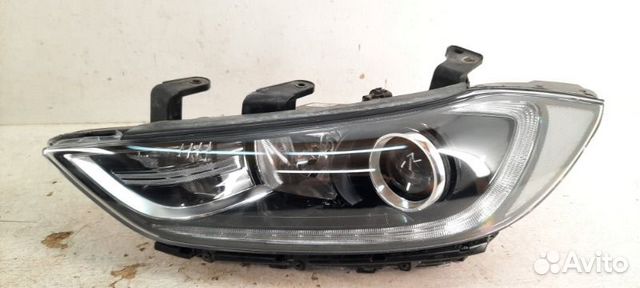 Фара левая Hyundai Elantra 6 AD 2016-2018