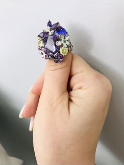 Кольцо сиреневое в стиле Dior с цветами