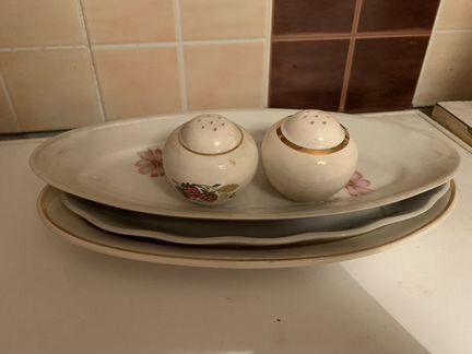 Супница и тарелки, перечницы и тд зик