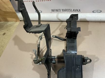 Направляющие воздуха Infiniti G25 G35 G37 V36