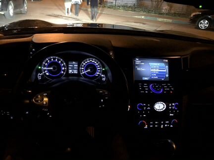 Infiniti QX70 3.7 AT, 2014, 73 000 км