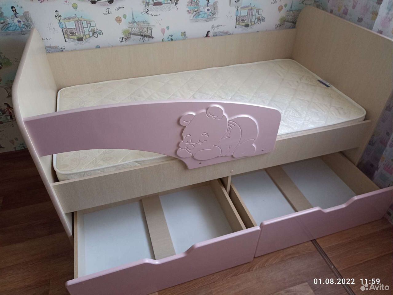 Кровать детская с ящиками и бортиком с ромашкой