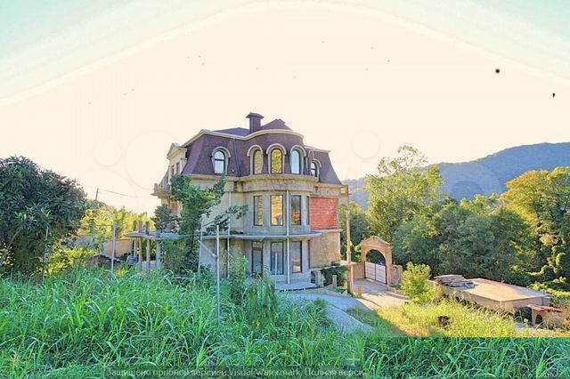 Коттедж 466 м² на участке 19,5 сот.