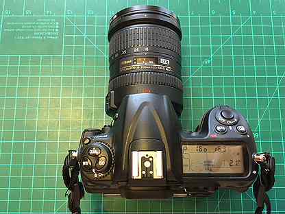 Nikon D300 + Объектив + 2 акб + кофр
