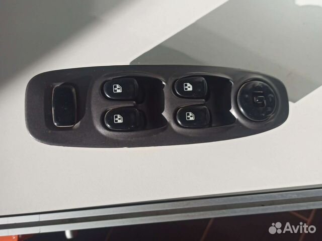 Блок стеклоподъёмников Hyundai Accent