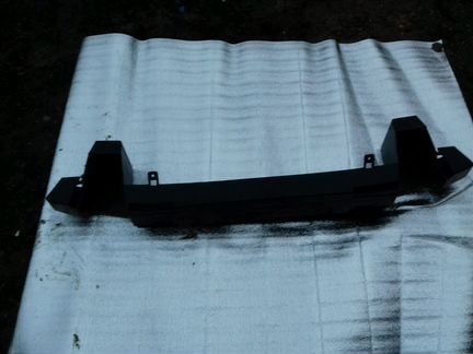 Усилитель переднего бампера 2114