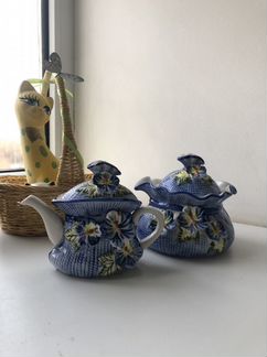 Декоративный заварочный чайник и сахарница