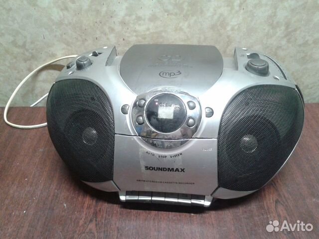 SoundMax SM-1403 CD-MP3 Kassets FM-Radio рабочий