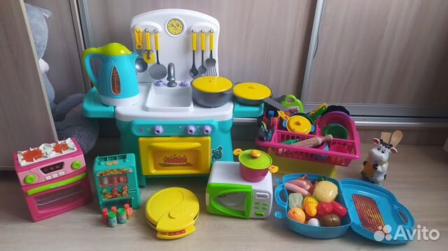 Продаётся Детская кухня - полный набор