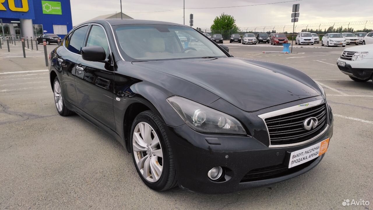 Infiniti m37 2010