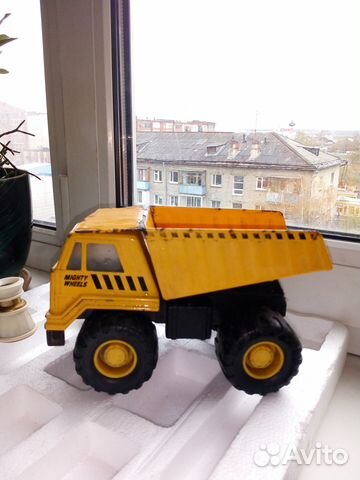 Машинка Белаз