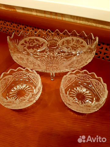 Ваза для фруктов на ножке и 2 вазочки