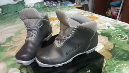 Лыжные ботинки NNN