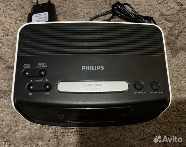 Радио часы Phillips AJ3123