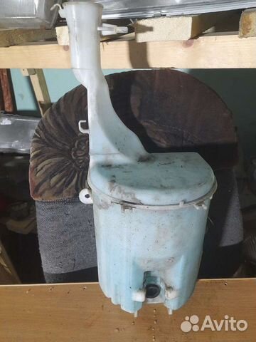 Бачок омывателя toyota yaris 1