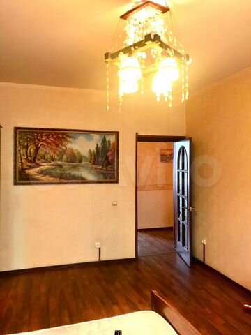 3-к. квартира, 74 м², 4/4 эт.