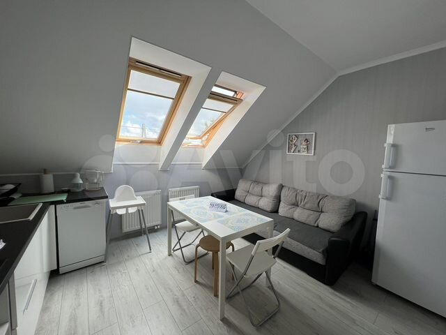 2-к. квартира, 65 м², 4/4 эт.